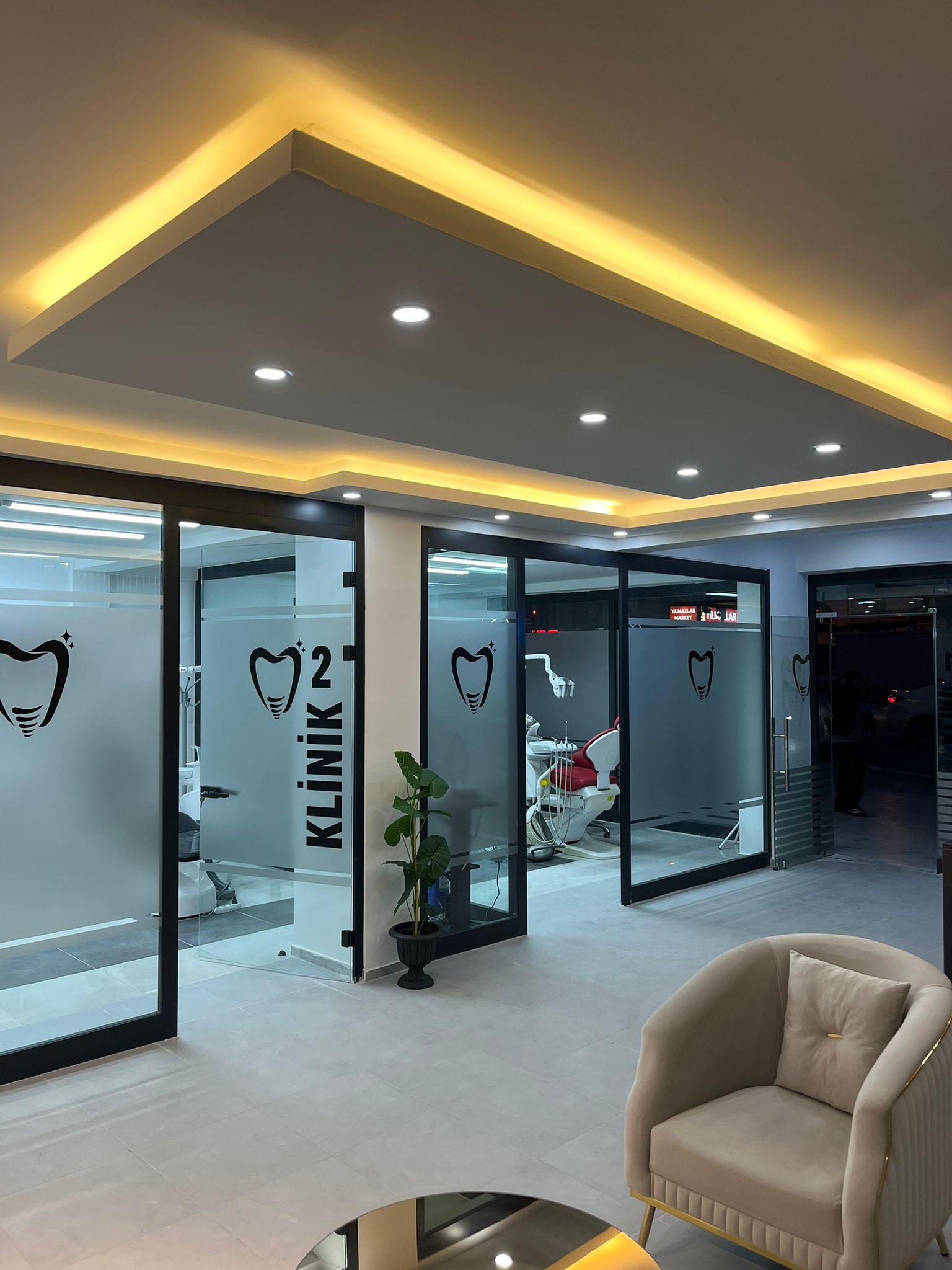Hedef Diş Kliniği modern tedavi odaları